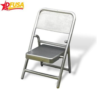 Folding Chair for Wrestling Action Figures – RC Exclusive WWE/AEW Accessories (Silver)